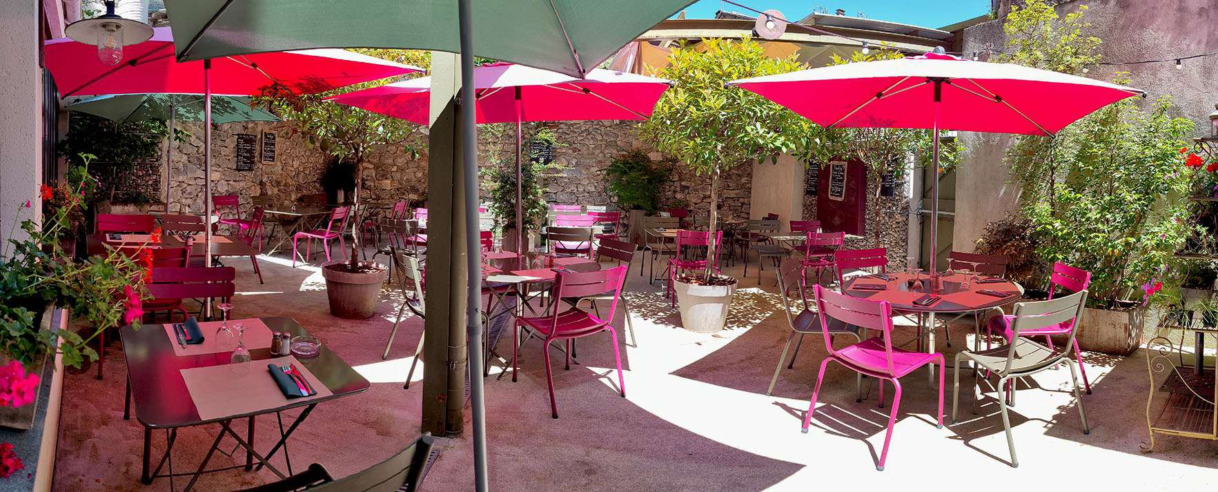 Restaurant Aurillac: L'Arsène sur cour
